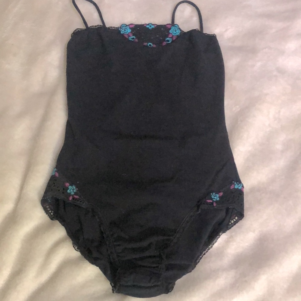 VTG Danskin Bodysuit Black w/ lace & embroidery trim Size Small Woman’s